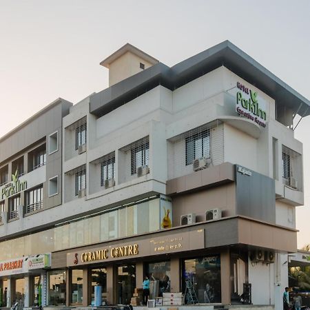 Hotel Park Inn 瓦塞 外观 照片