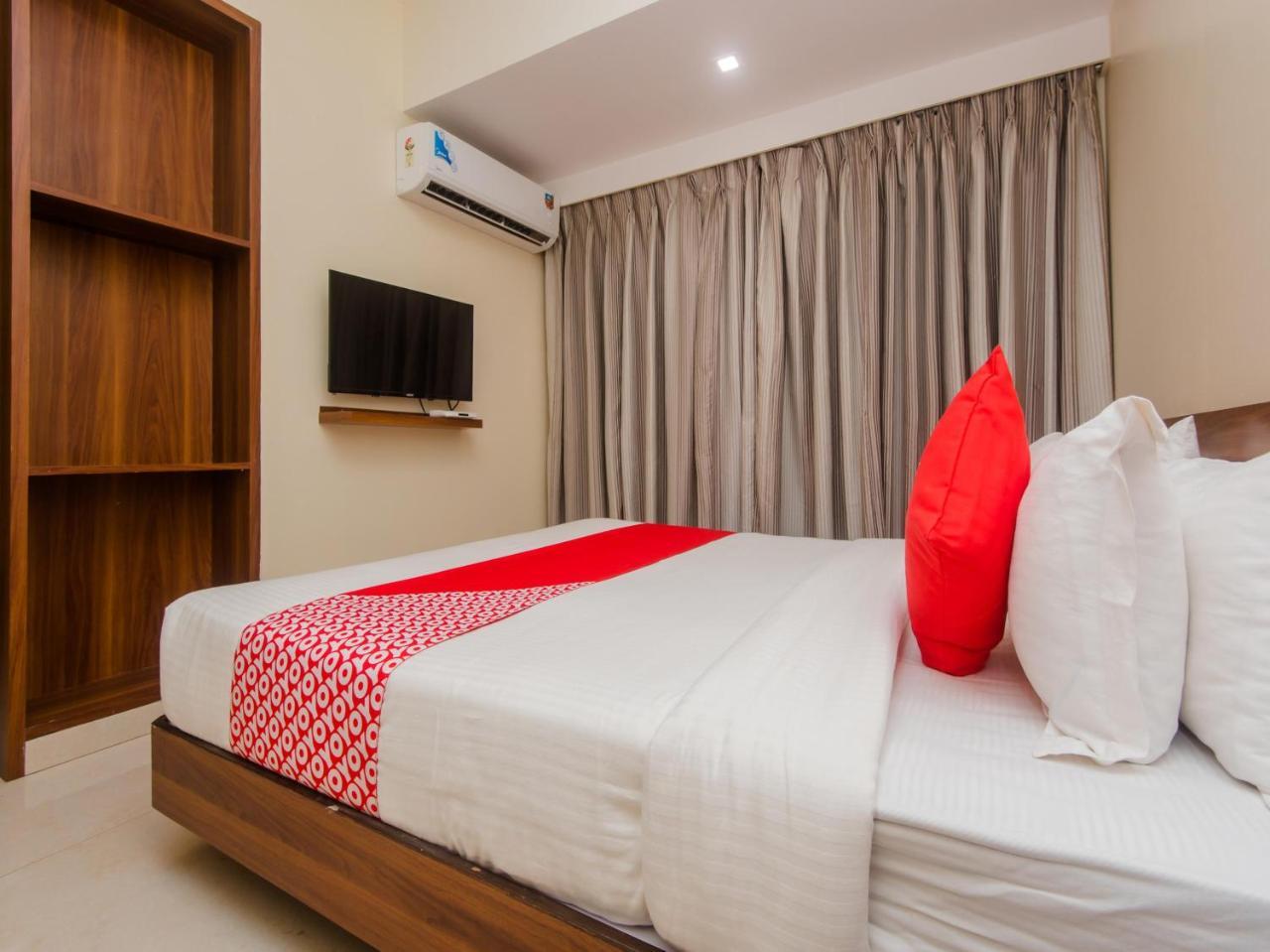 Hotel Park Inn 瓦塞 外观 照片